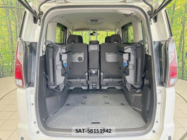 Nissan SERENA 2018-03 7562820-10