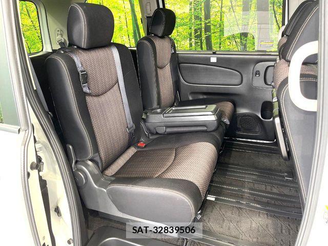 Nissan SERENA 2014-10 7619938-9