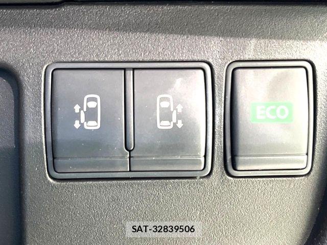 Nissan SERENA 2014-10 7619938-2