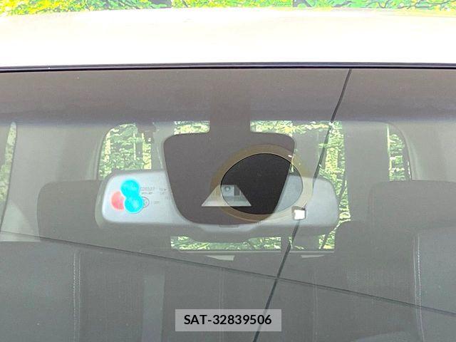 Nissan SERENA 2014-10 7619938-6