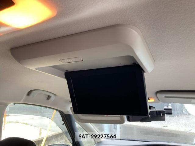 Nissan SERENA 2016-11 7619949-19