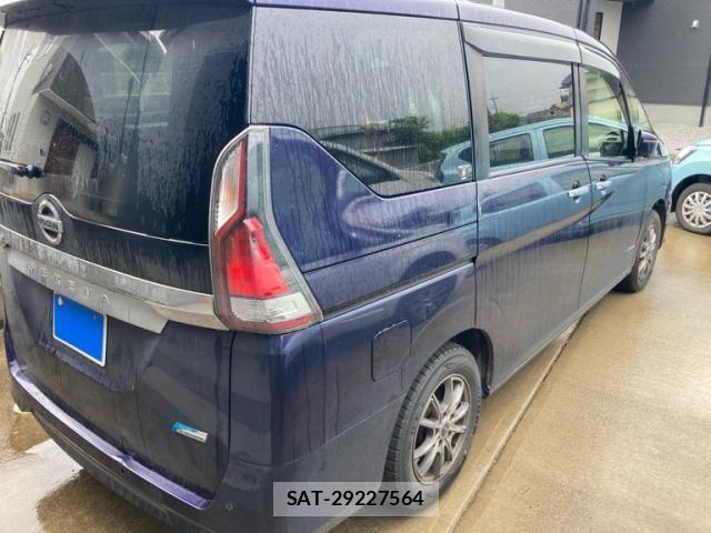 Nissan SERENA 2016-11 7619949-2