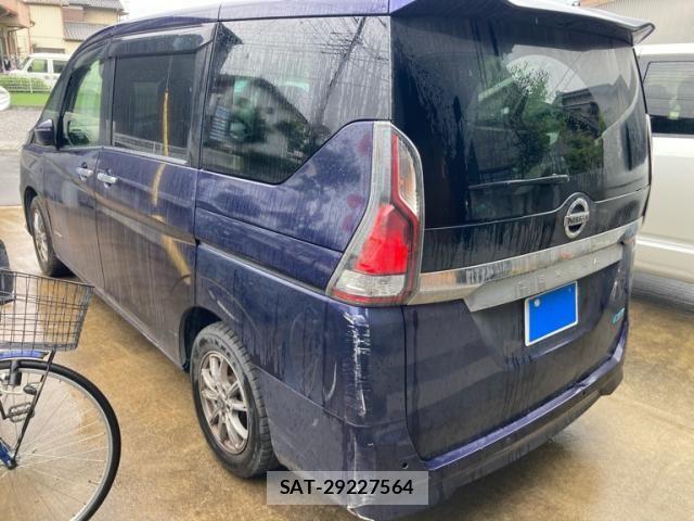 Nissan SERENA 2016-11 7619949-3