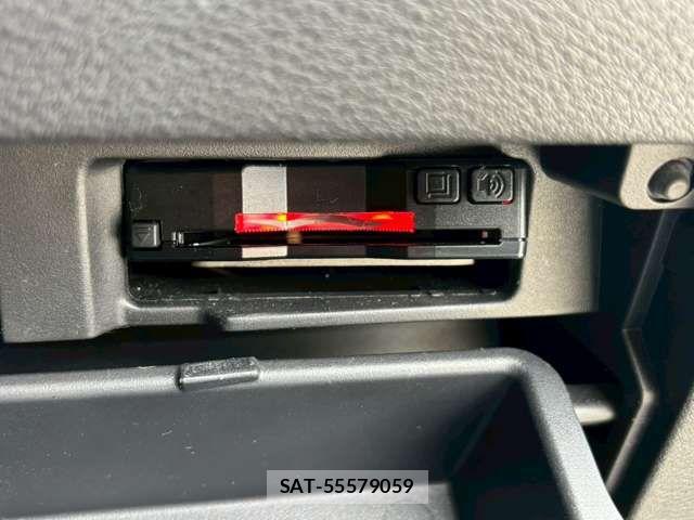 Nissan SERENA 2018-01 7619924-12