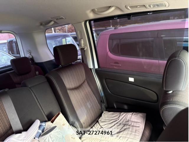 Nissan SERENA 2015-07 7619962-3