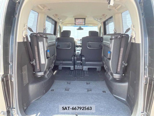 Nissan SERENA 2015-03 7619932-10