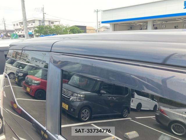 Nissan SERENA 2017-07 7619939-11