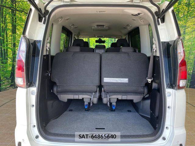 Nissan SERENA 2017-03 7619911-10