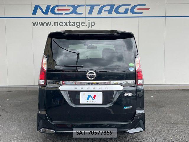 Nissan SERENA 2017-12 7619895-15