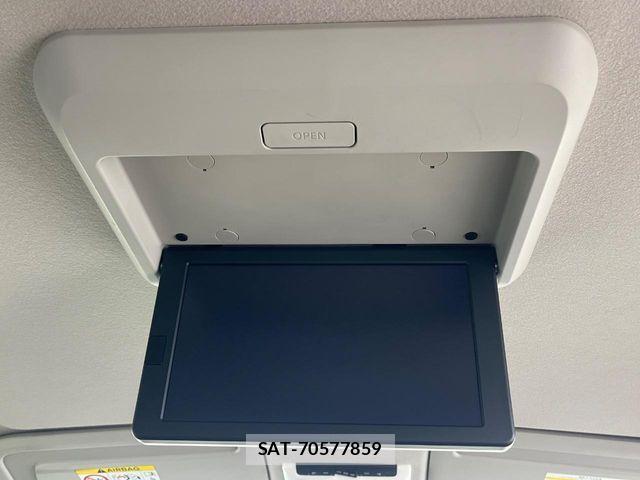 Nissan SERENA 2017-12 7619895-4