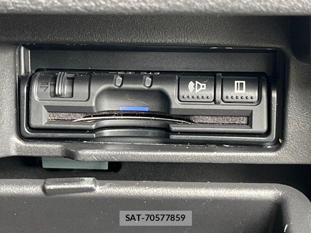 Nissan SERENA 2017-12 7619895-6