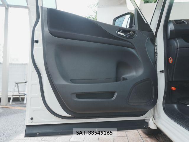 Nissan SERENA 2016-03 7619925-16