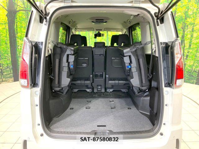 Nissan SERENA 2018-09 7619887-10