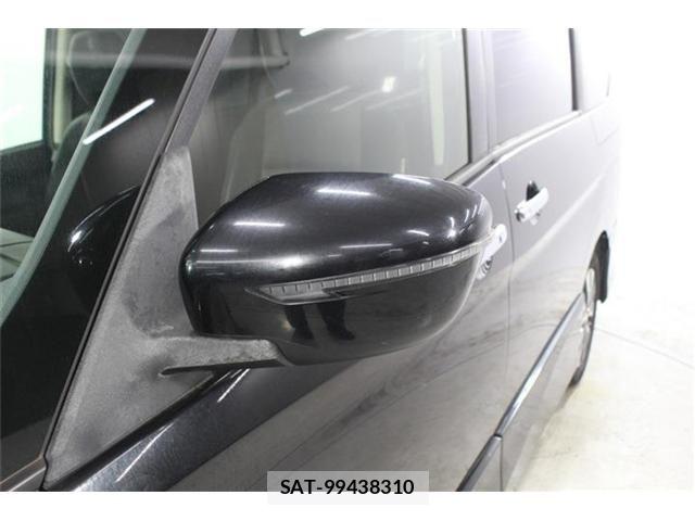 Nissan SERENA 2017-03 7619926-16