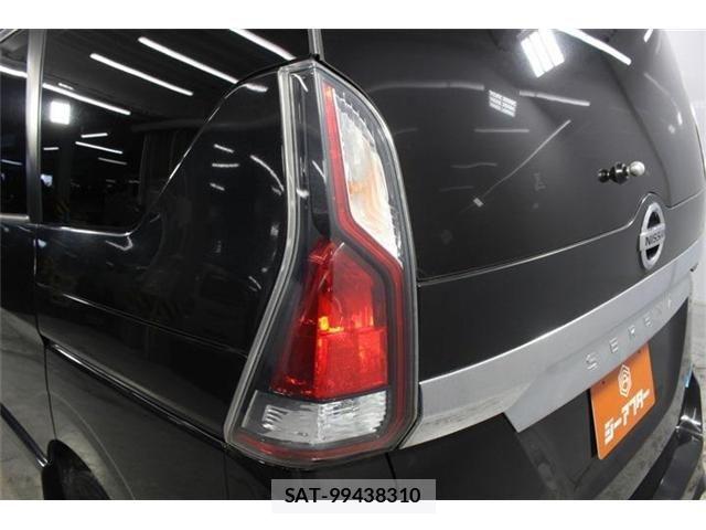 Nissan SERENA 2017-03 7619926-17