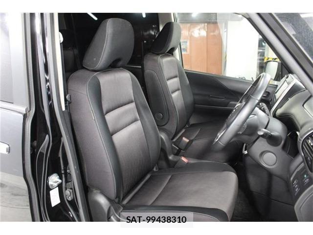 Nissan SERENA 2017-03 7619926-26
