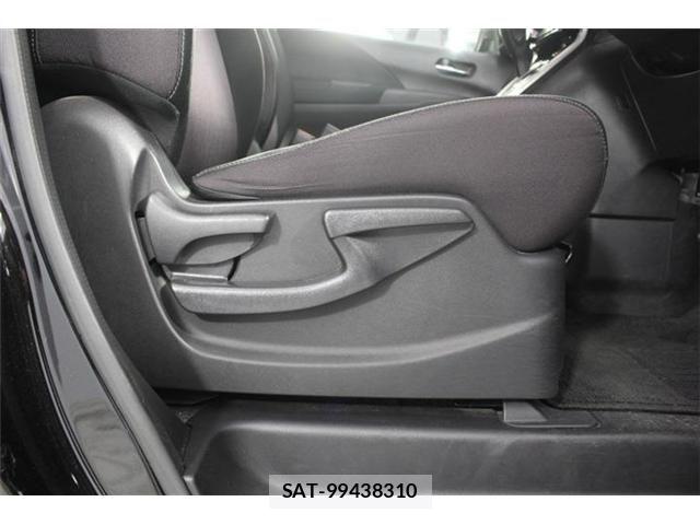 Nissan SERENA 2017-03 7619926-27