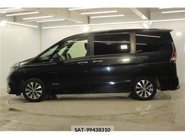 Nissan SERENA 2017-03 7619926-7