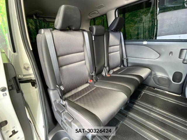 Nissan SERENA 2022-07 7619873-7