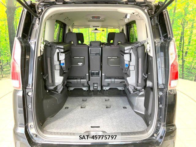 Nissan SERENA 2017-03 7619897-9