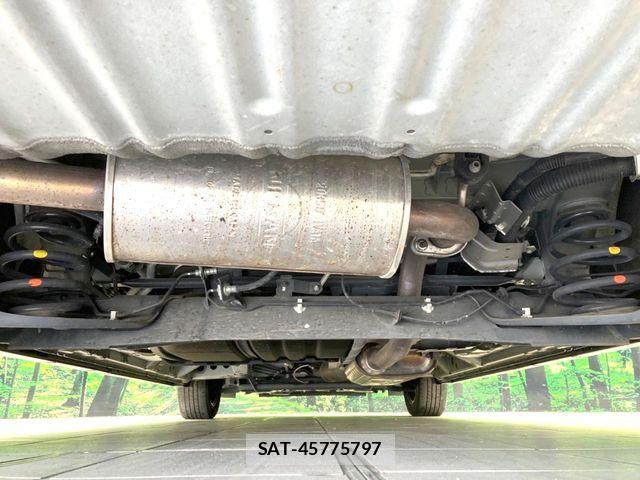 Nissan SERENA 2017-03 7619897-18