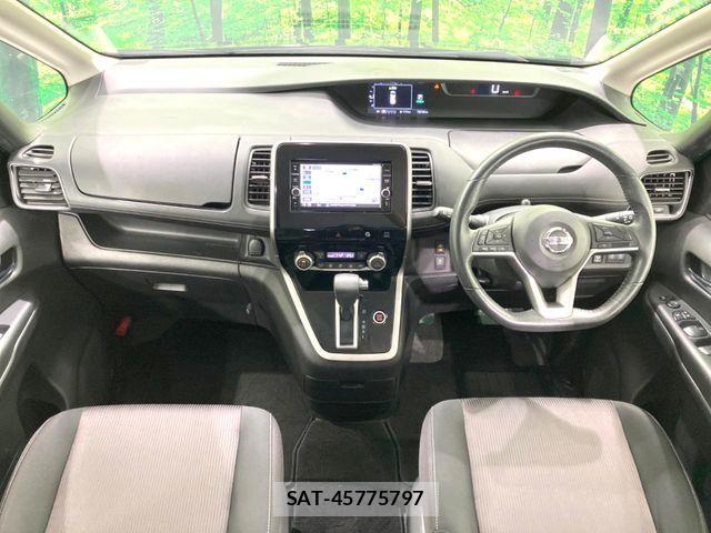 Nissan SERENA 2017-03 7619897-1