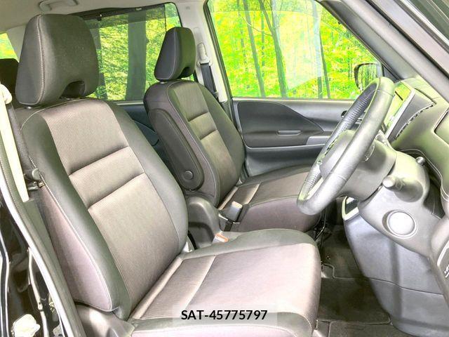 Nissan SERENA 2017-03 7619897-6