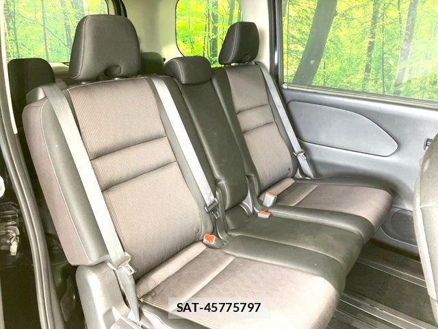Nissan SERENA 2017-03 7619897-7