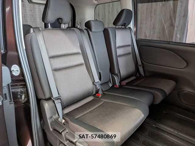 Nissan SERENA 2017-03 7619930-9