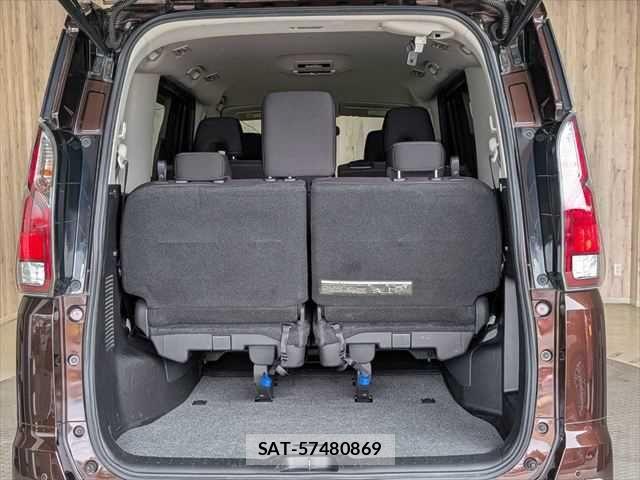Nissan SERENA 2017-03 7619930-10
