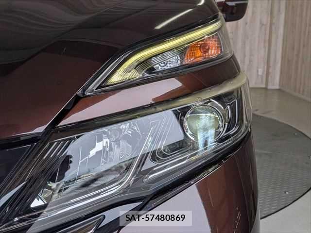 Nissan SERENA 2017-03 7619930-12