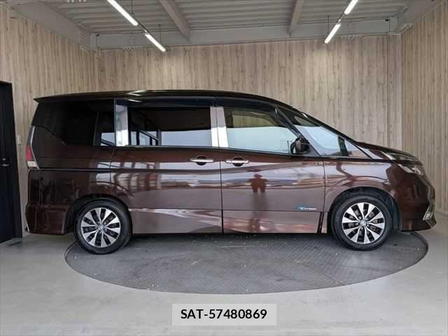 Nissan SERENA 2017-03 7619930-17