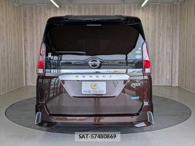 Nissan SERENA 2017-03 7619930-18
