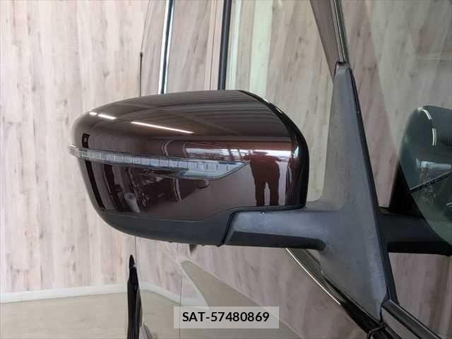 Nissan SERENA 2017-03 7619930-27