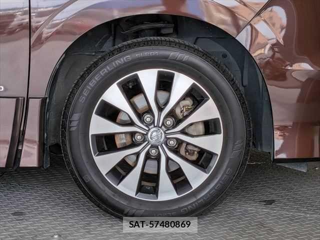 Nissan SERENA 2017-03 7619930-28