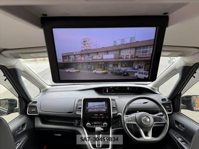 Nissan SERENA 2018-10 7619894-1