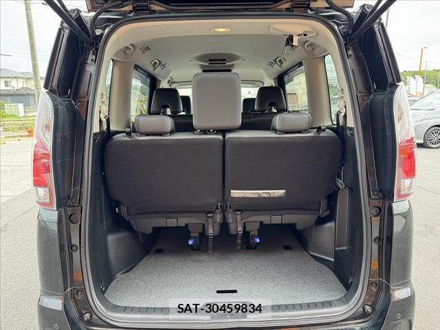 Nissan SERENA 2018-10 7619894-19