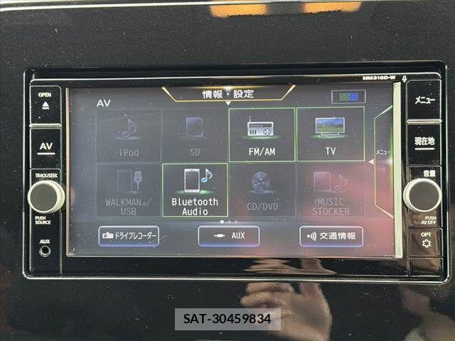 Nissan SERENA 2018-10 7619894-20