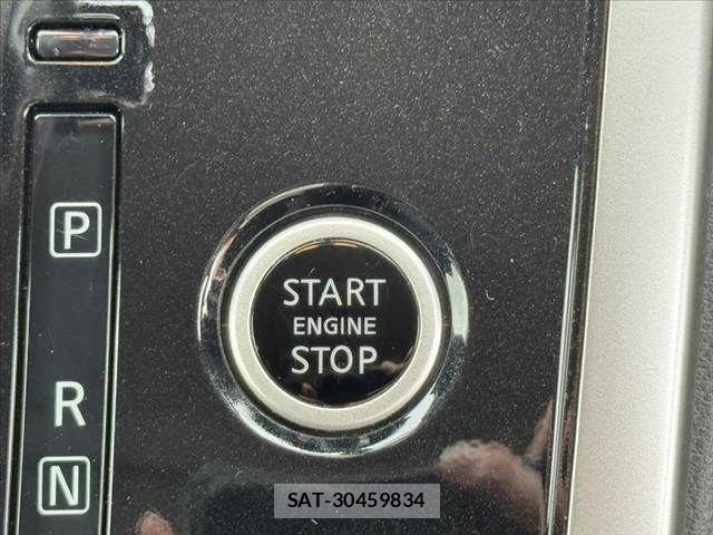 Nissan SERENA 2018-10 7619894-24