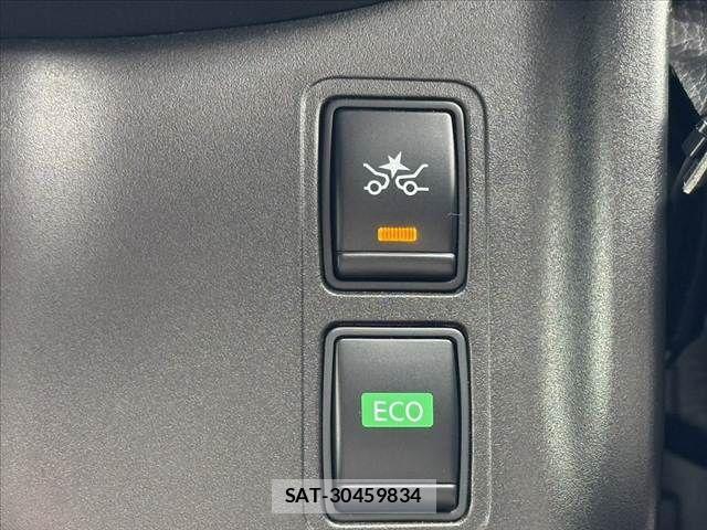 Nissan SERENA 2018-10 7619894-26