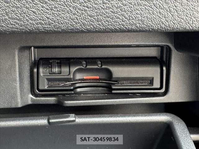Nissan SERENA 2018-10 7619894-29