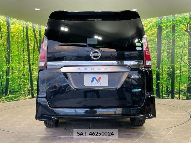 Nissan SERENA 2017-08 7619891-15