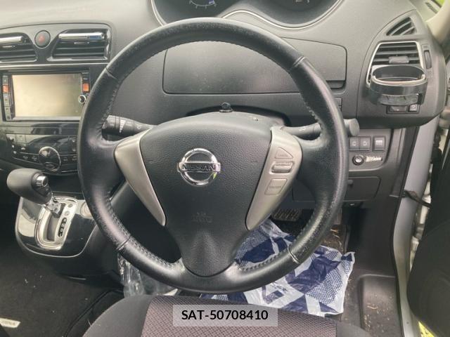 Nissan SERENA 2012-07 7619950-17