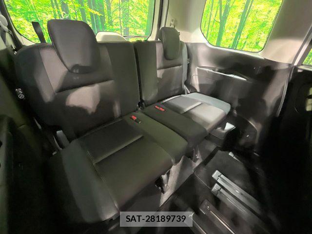 Nissan SERENA 2017-09 7619883-9