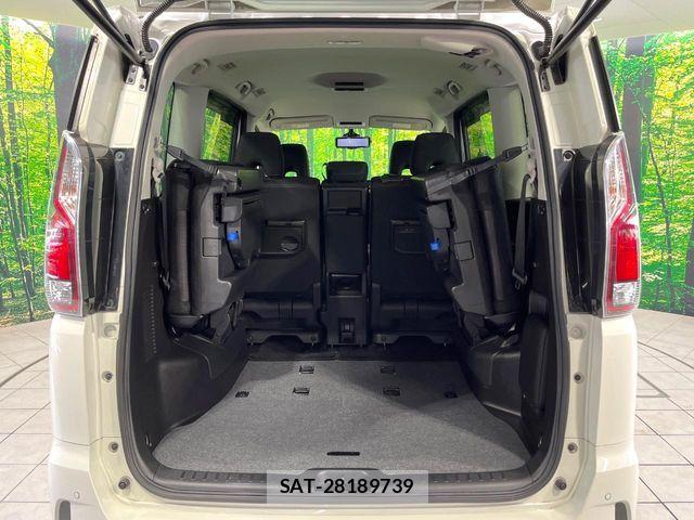 Nissan SERENA 2017-09 7619883-10