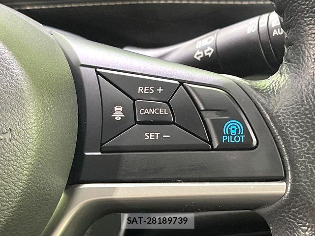 Nissan SERENA 2017-09 7619883-5