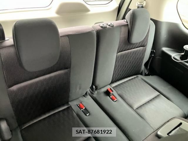 Nissan SERENA 2017-03 7619936-15