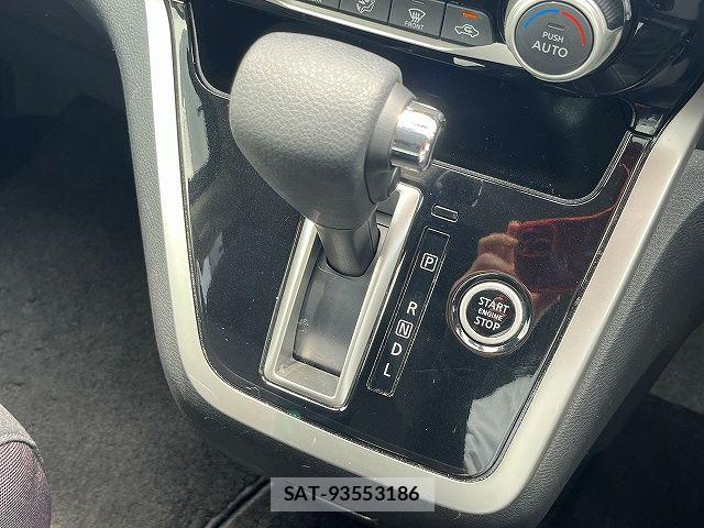 Nissan SERENA 2017-08 7619888-19