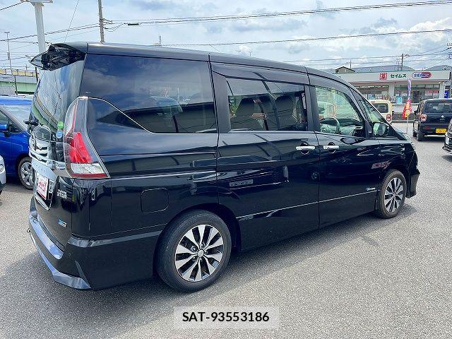 Nissan SERENA 2017-08 7619888-2