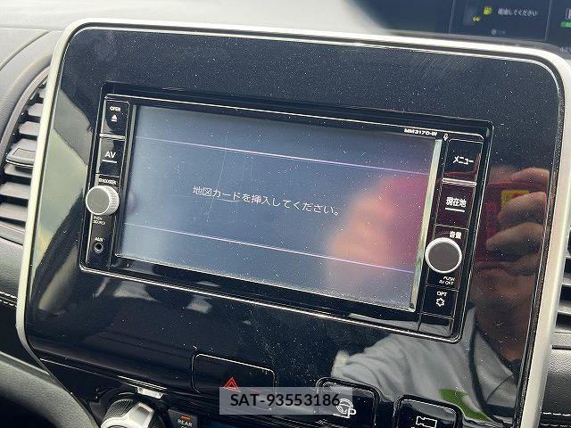 Nissan SERENA 2017-08 7619888-4